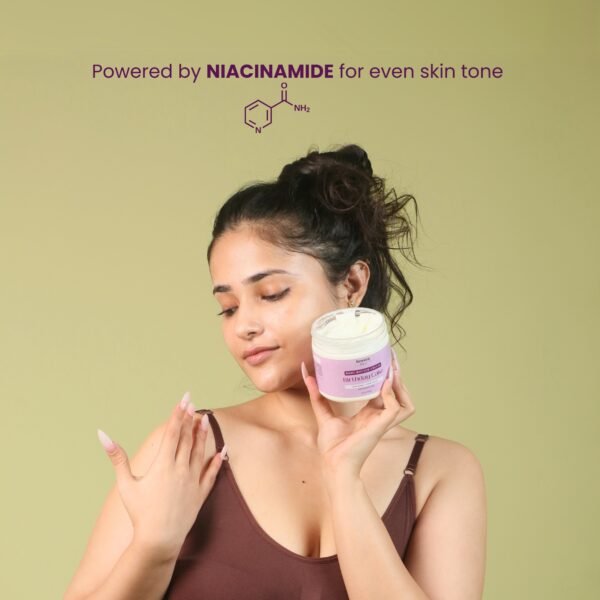 girl holding vanilla body butter